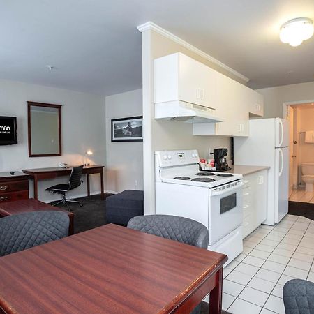 Sandman Hotel & Suites Williams Lake Esterno foto