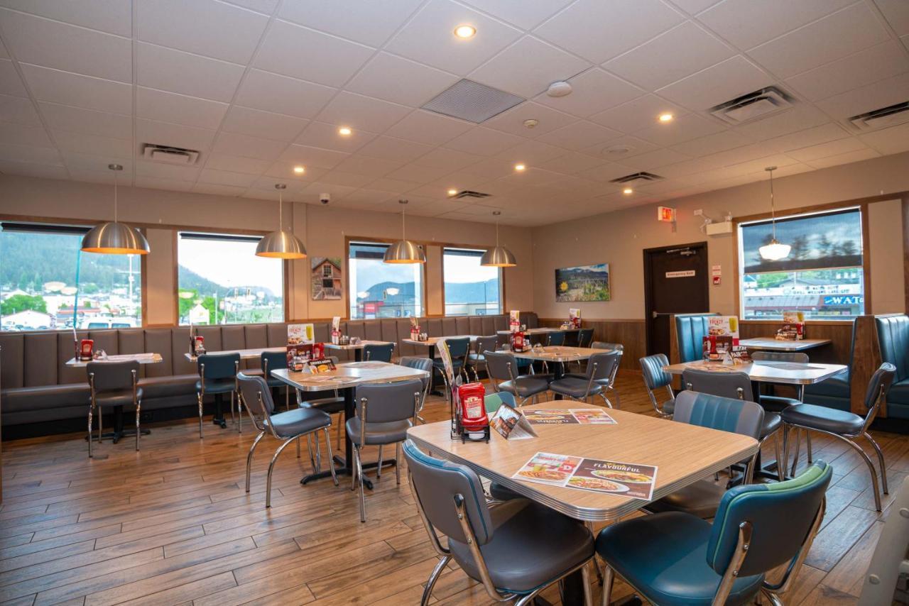 Sandman Hotel & Suites Williams Lake Esterno foto